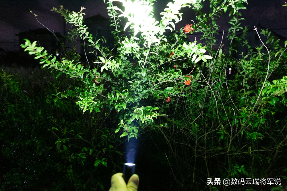 纳拓雷鸣手电筒ip4-6和ip1-3,纳拓户外强光手电筒结构