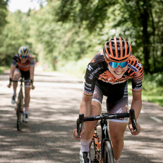 速度感人,价格感人Specialized发布全新公路车款TarmacSL7