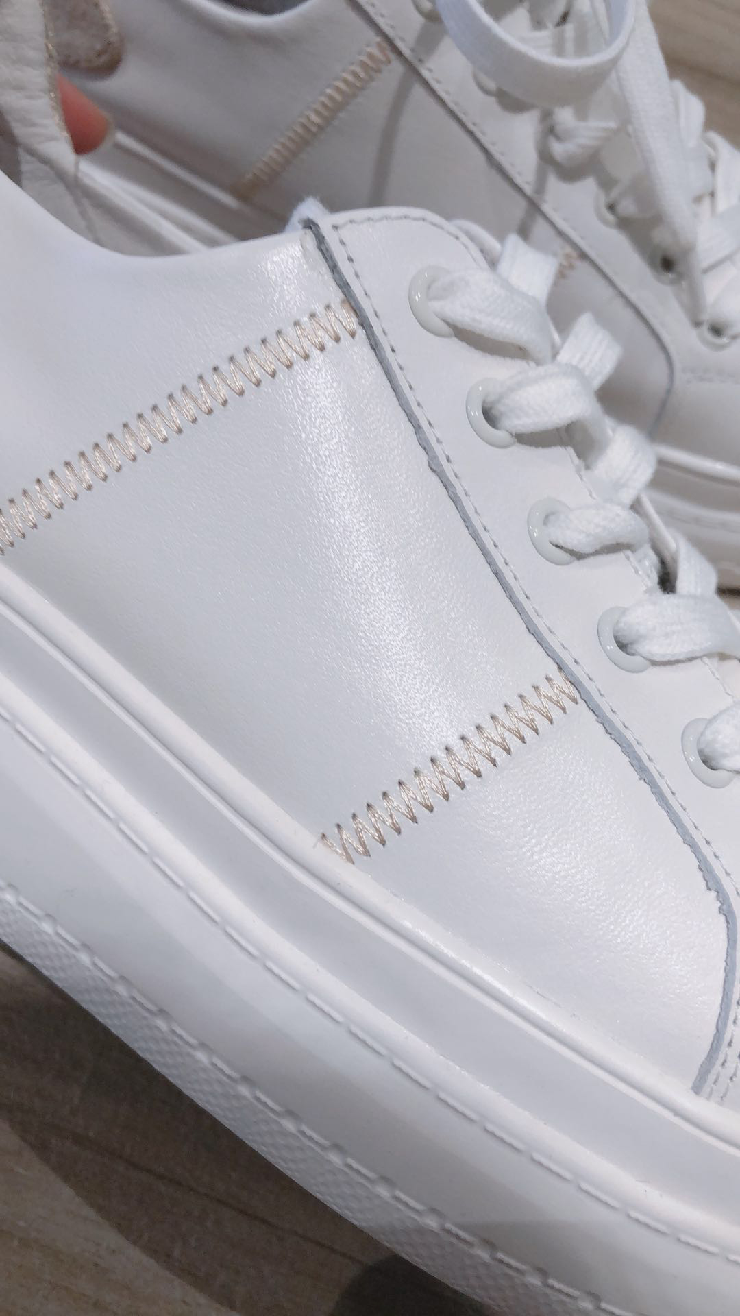 他她鞋是品牌吗,他她女鞋是大牌正品鞋吗