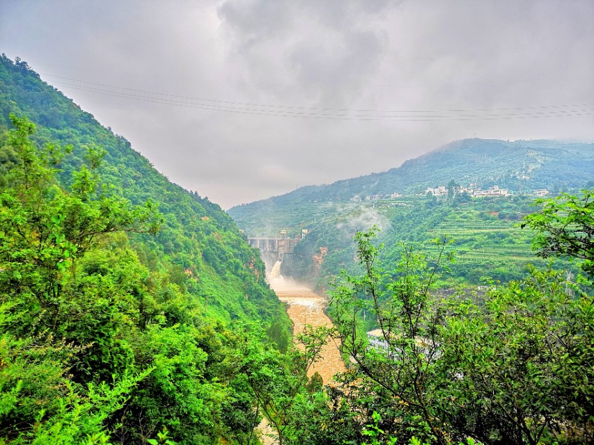 自驾游车出现问题怎么办,自驾游遇车坏怎么办