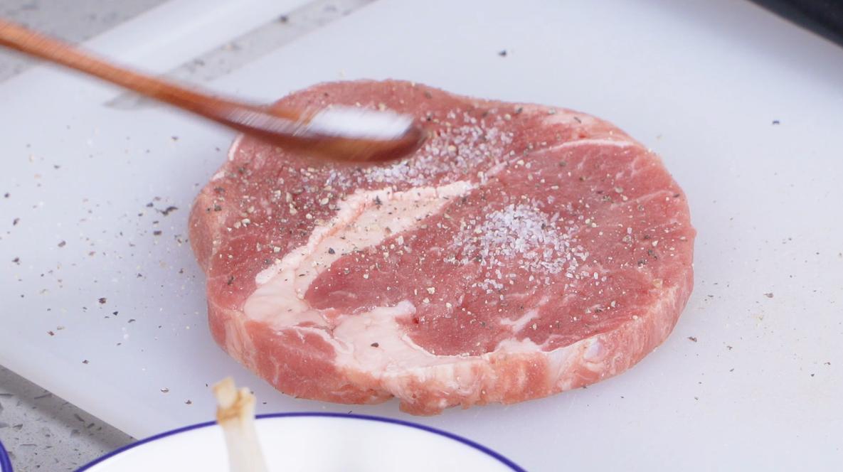 教你5分钟做好一道美味的牛排,牛排零失败