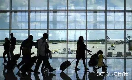 通过信用卡如何实现买房买车,一“迷局”人们为什么要办信用卡？