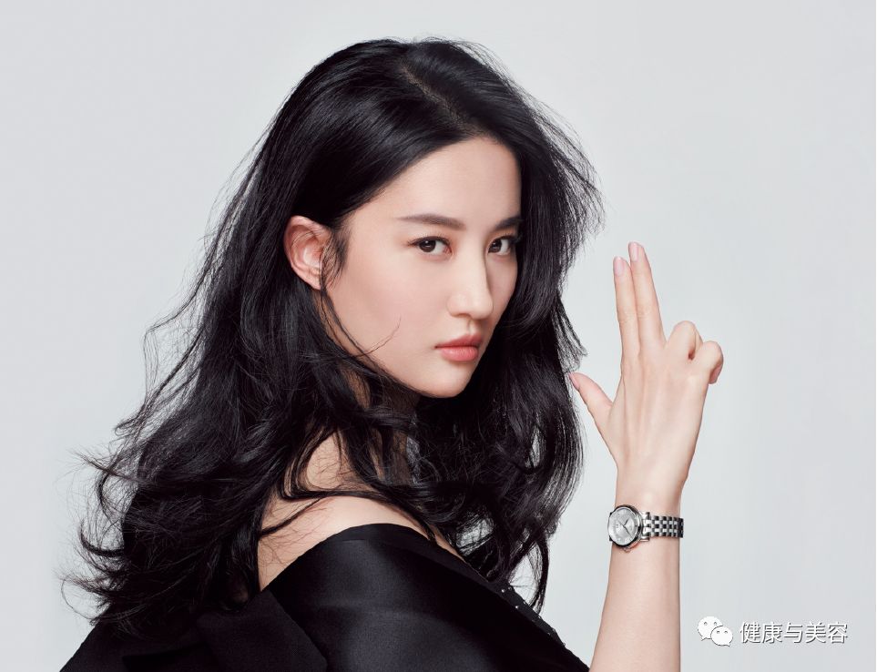 杨幂脸型适合什么发型,杨幂空气刘海发型图片大全