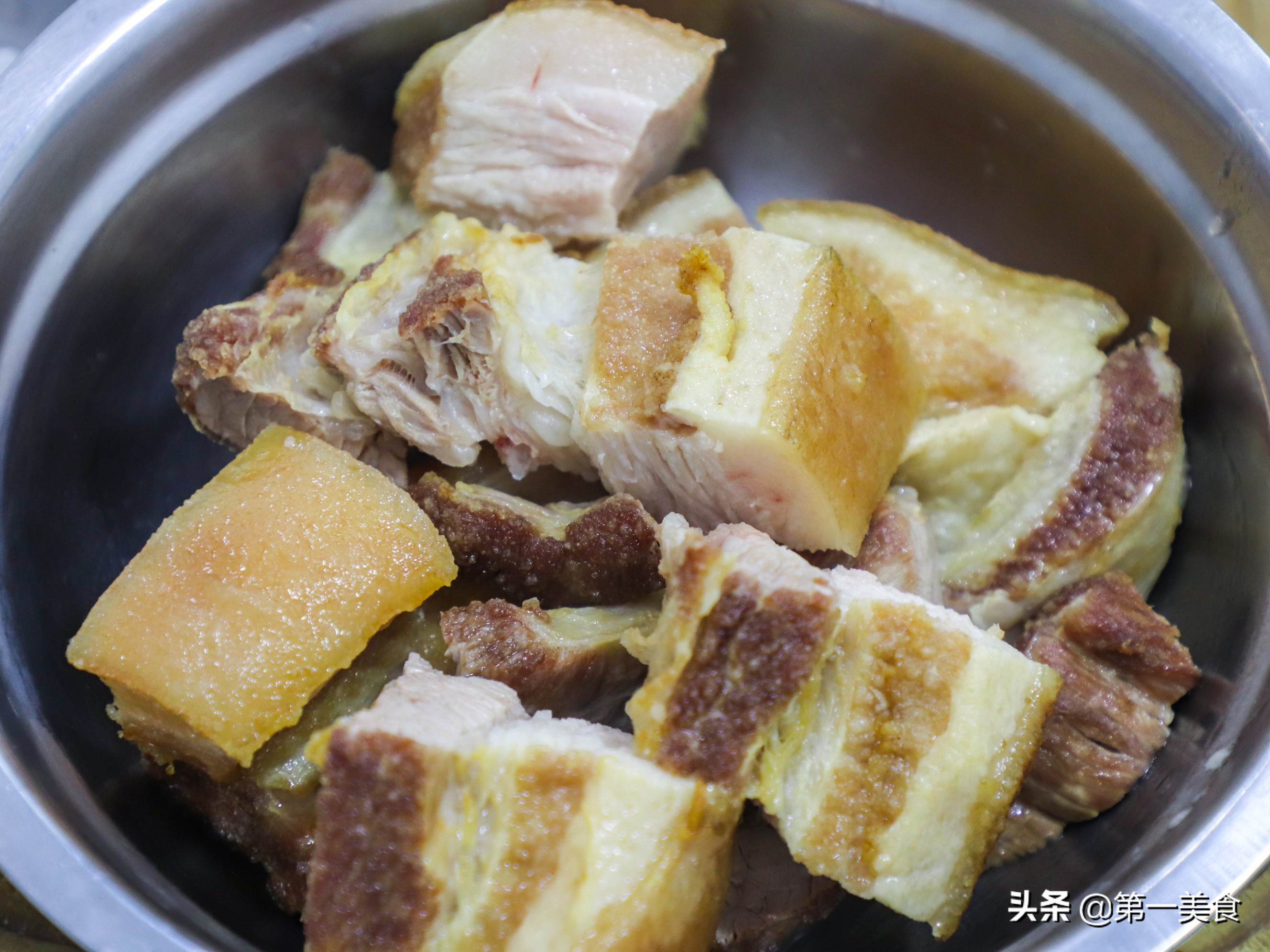 红烧肉最正宗的做法大厨一步教你,红烧肉最好的正确做法