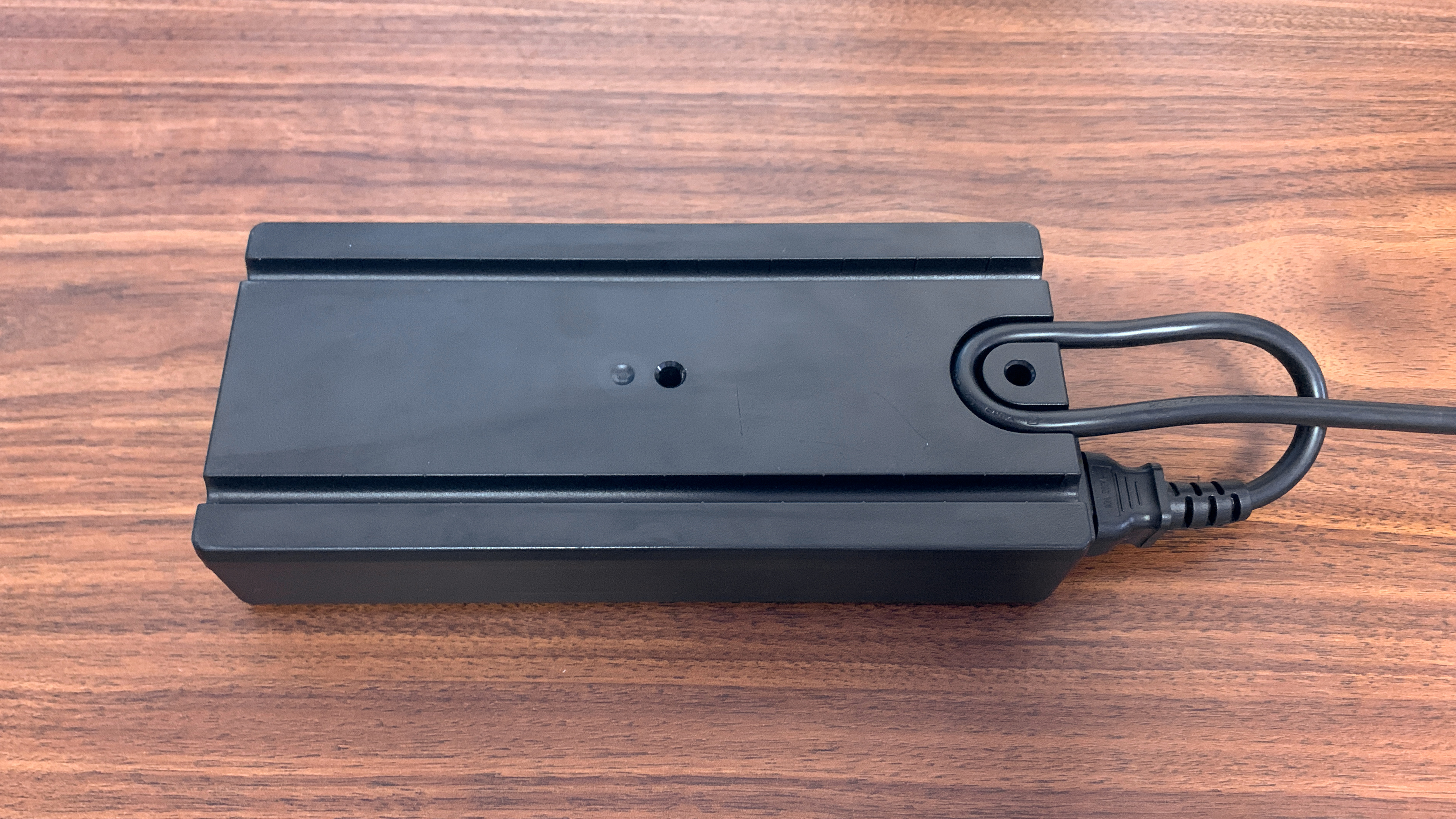 怎样买电动升降桌划算,电动升降桌如何选板材