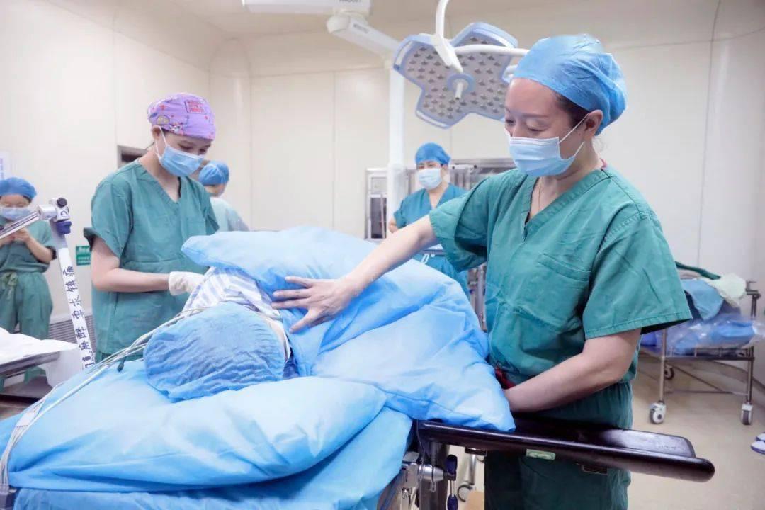 冬月里适合孩子出生的好日子,什么日子出生的宝宝有福气