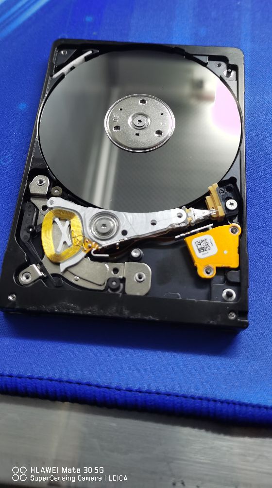 希捷氦气盘拆解,希捷桌面存储拆解