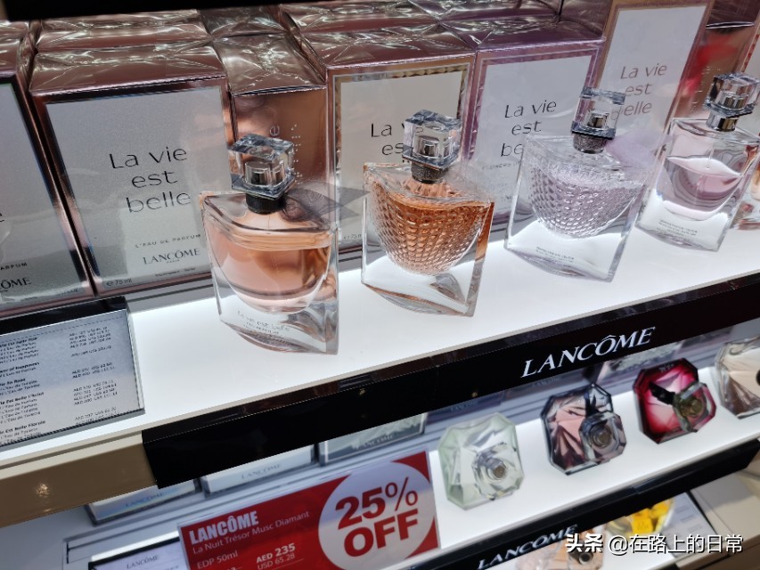 迪拜机场免税店香水价目表,迪拜机场免税店酒价格表