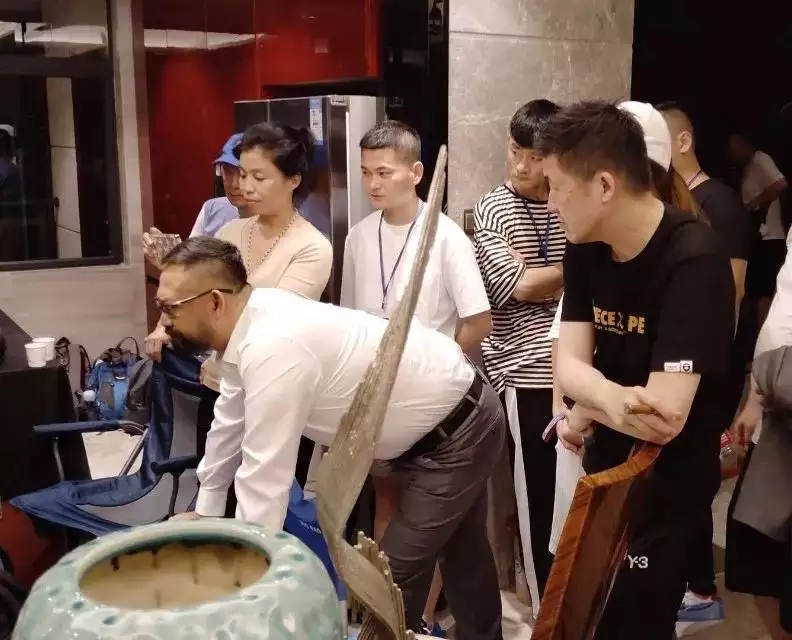 《猎狐者》：余男VS姜武上演反腐动作片，票房绝对超出想象！