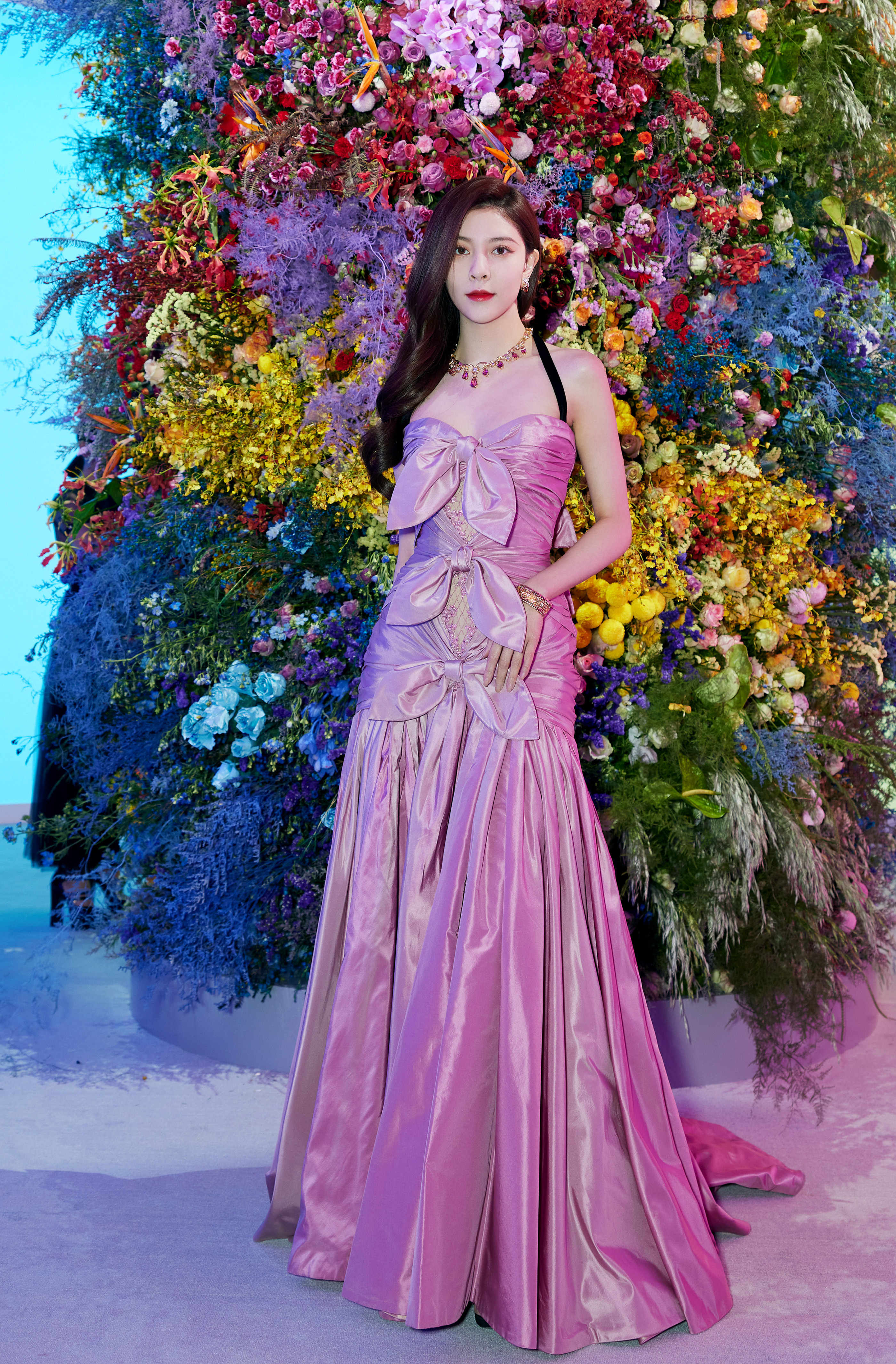 许晴50岁的美,52岁许晴惊艳亮相图