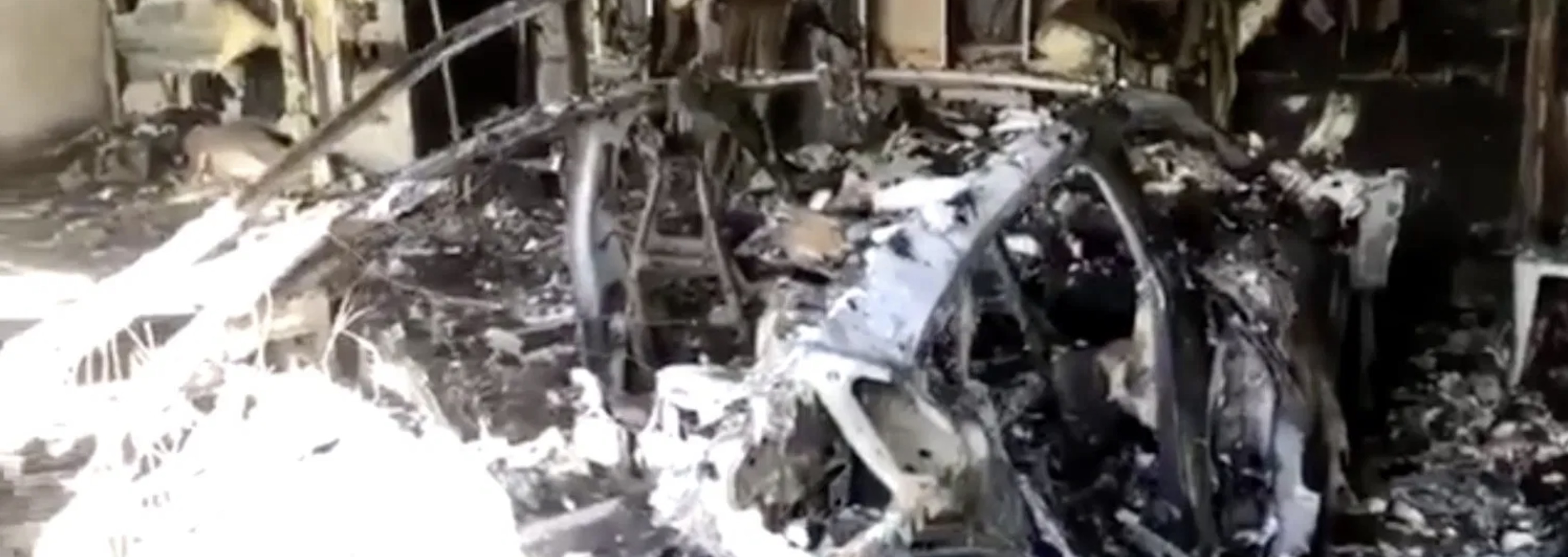 雷克萨斯lm300h试驾七座落地价,雷克萨斯lm300h对比埃尔法