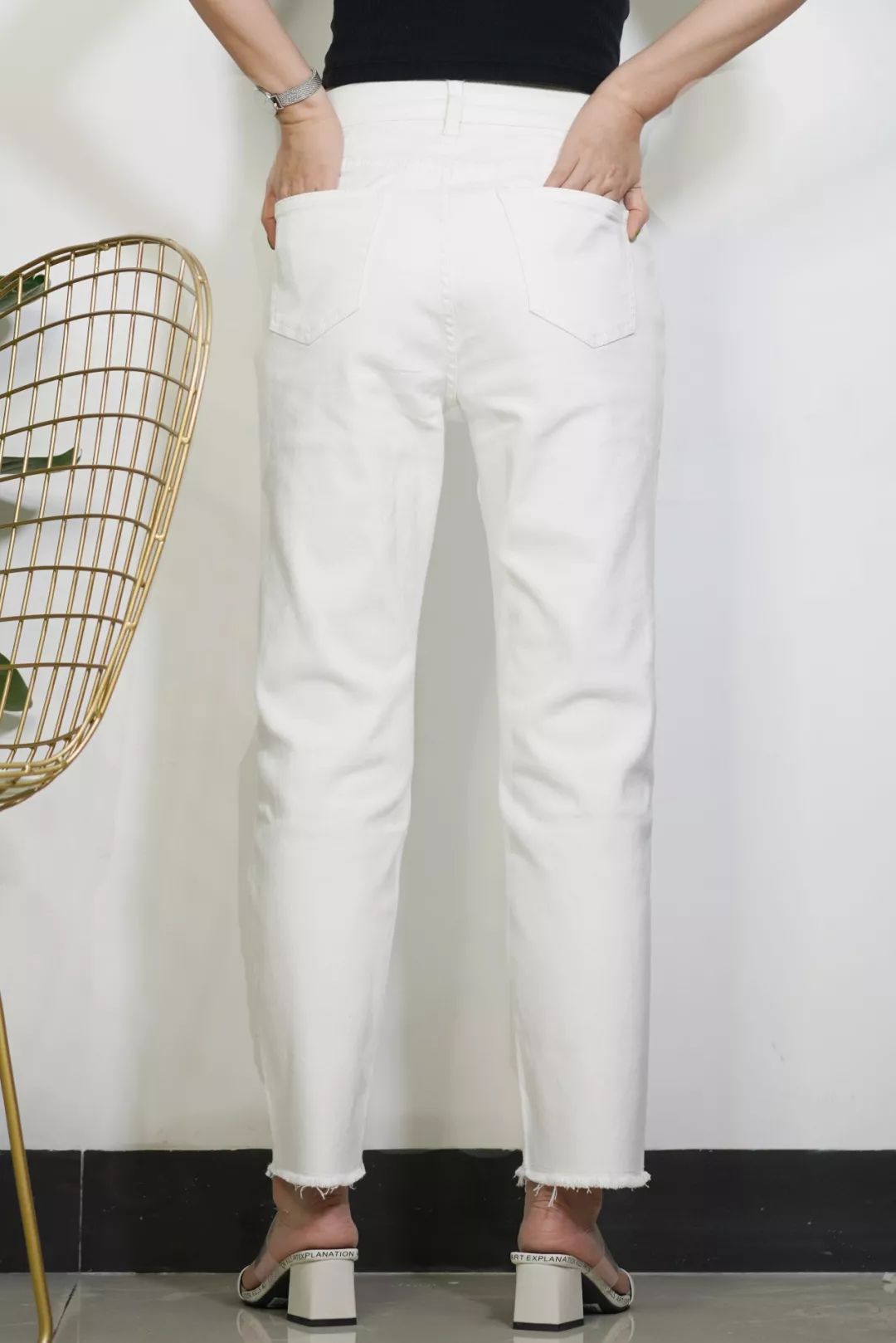 我试了九条白色牛仔裤,这四条太太太好穿了!