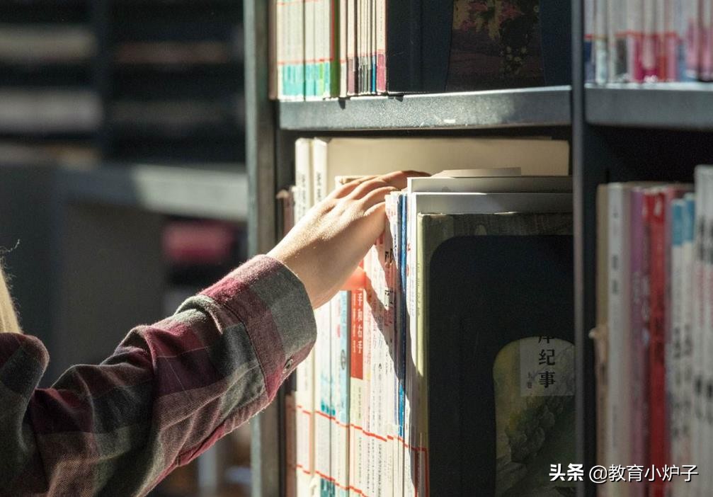 大学改名没改命，一个成功晋升985，一个差点沦为“野鸡大学”