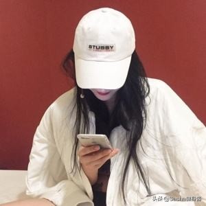 脖颈前伸腰背痛，都是探颈惹的祸，睡前做两个动作，改善探颈问题