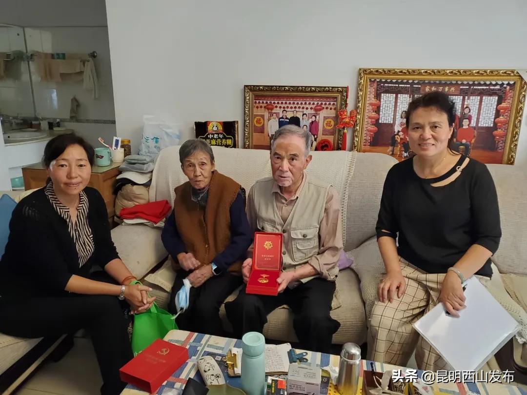 党建引领实施三红工程,社区党员学党史活动特色