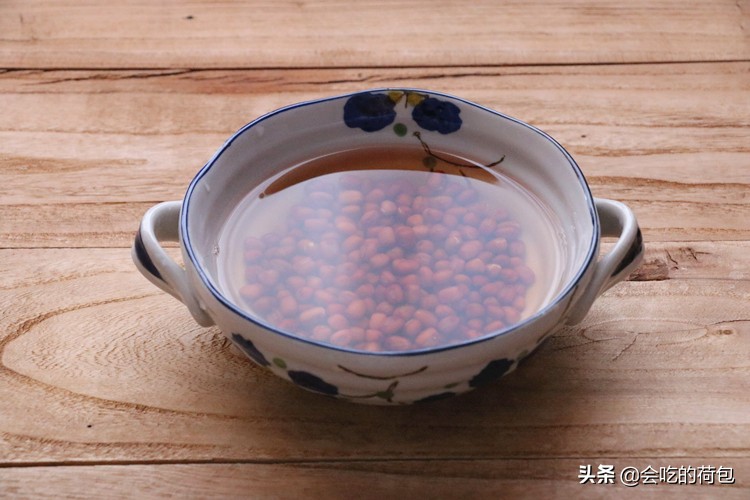 冬天红豆薏米粥正确做法,软糯的红豆粥