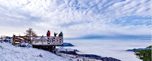百里荒滑雪和五峰滑雪场哪个好玩 (百里荒滑雪2021何时开场)