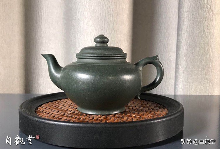 看到好看茶具就忍不住想买,绿色紫砂壶值得收吗