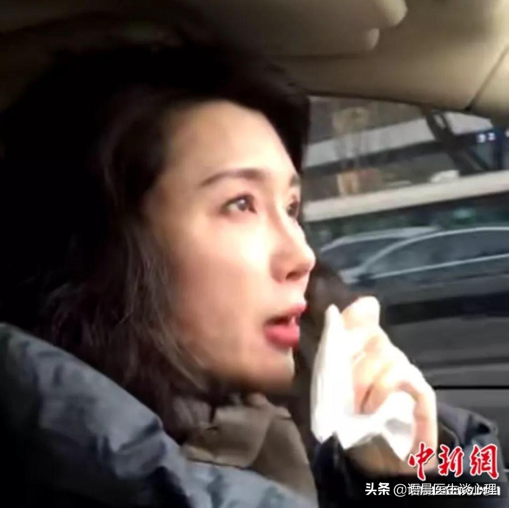 女医生剃光头原因,女护士剃光头热议