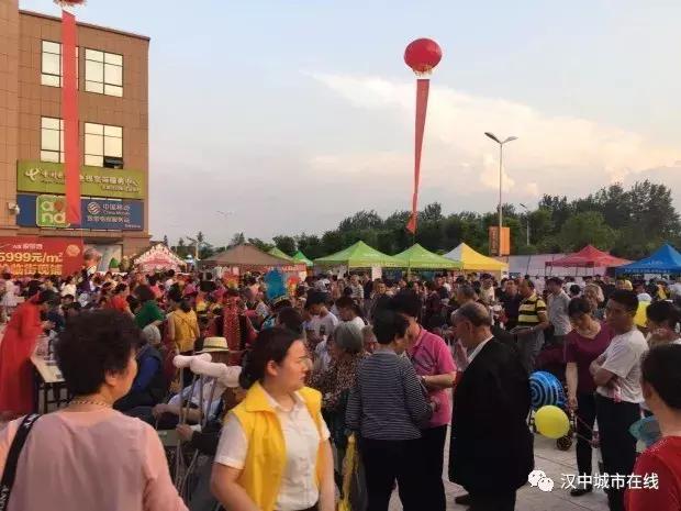 多彩文化活动点亮群众美好生活,汉中光辉社区直播