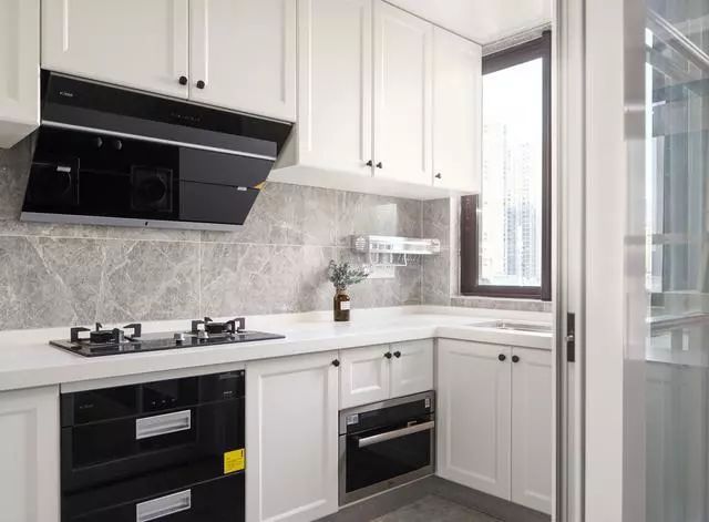 欧式150平米四室两厅装修效果图,25平方镂空复式装修全屋效果图