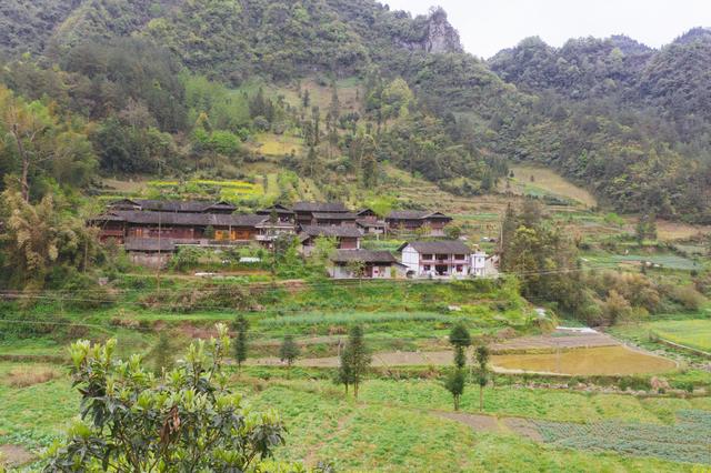 小南海地震遗址天气,这个地方为啥叫葫芦岛