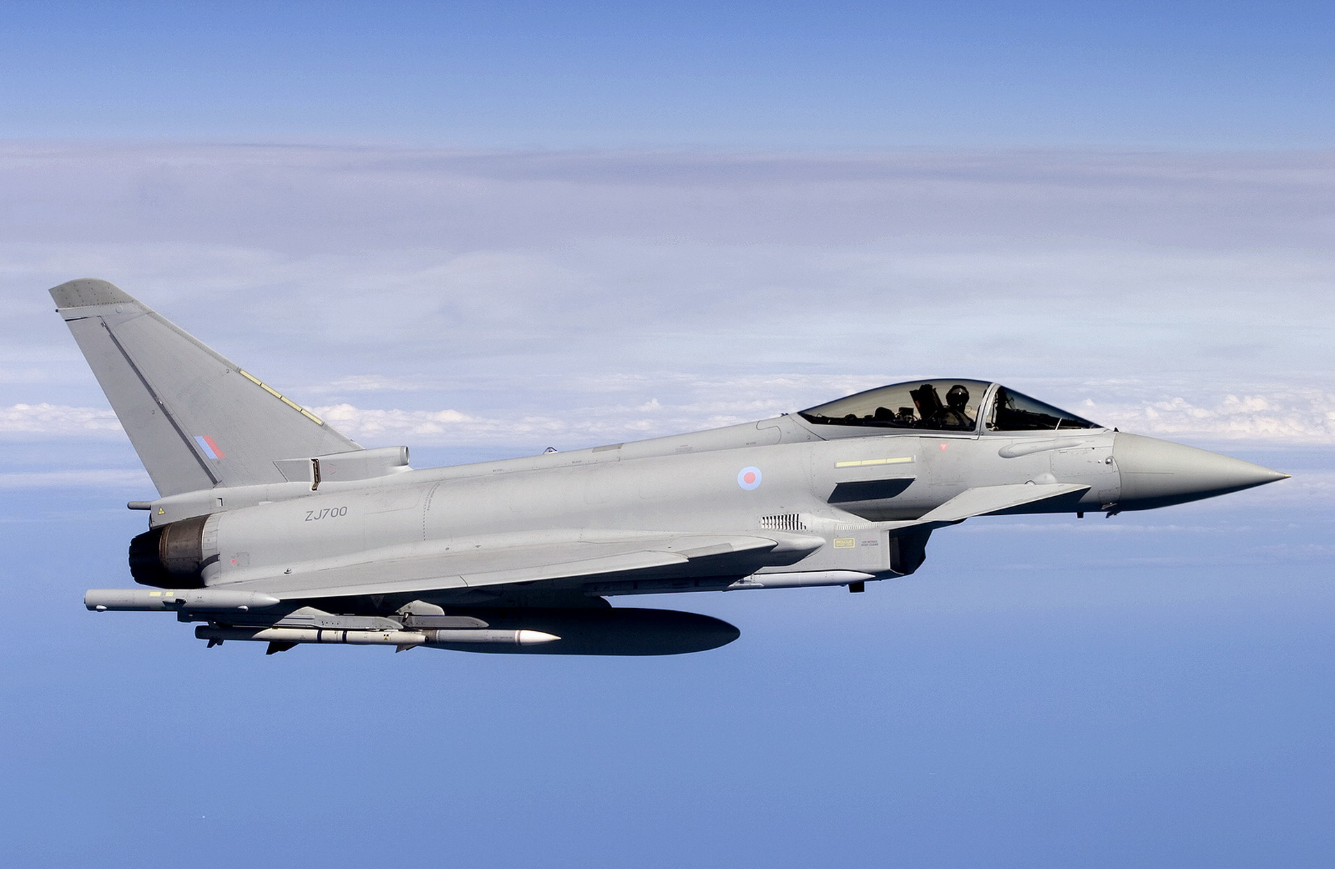 中东土豪买100架战机,中东土豪买欧洲战机