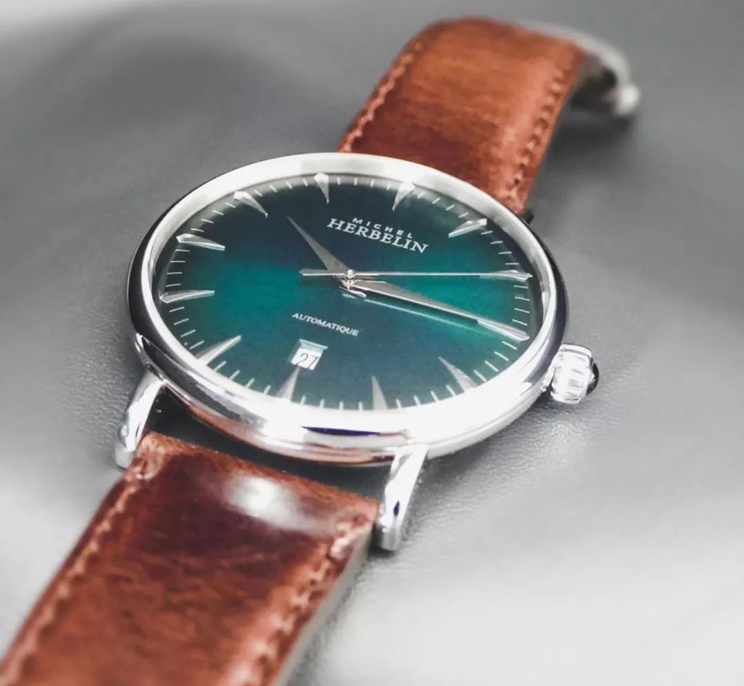 汉米尔顿属于什么档次,天梭跟汉米尔顿哪个高级