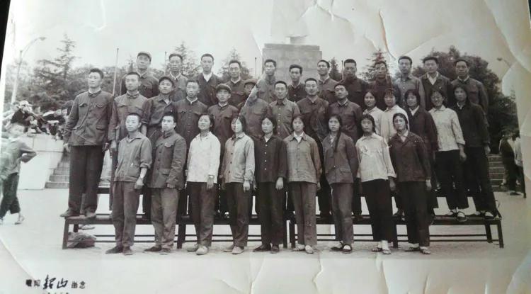 插队时的知青和当地人的深情,兰州知青插队