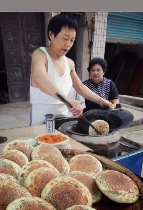 成都三汇锅盔哪家最好吃,三汇锅盔和南充锅盔哪个好吃