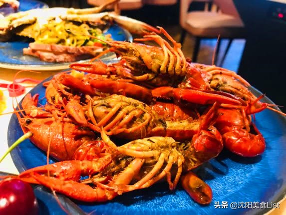 沈阳人！吃自助餐都用什么姿势？