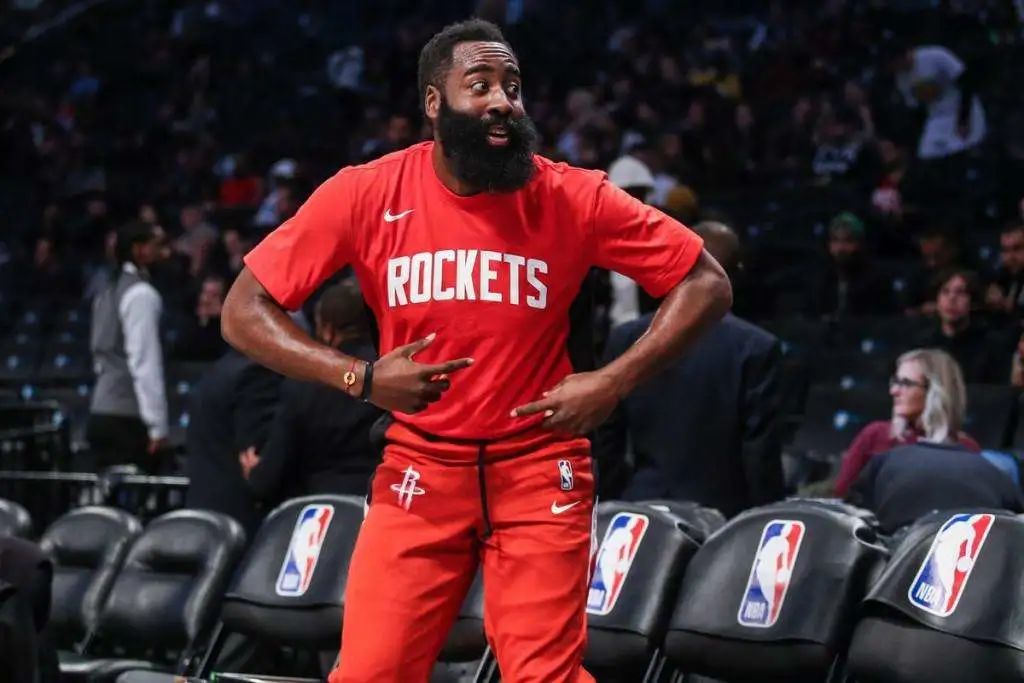 詹姆斯哈登目前的情况,詹姆斯哈登现在在干嘛