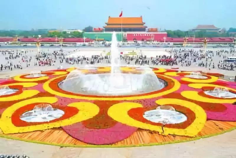 中国六十年代观影最多的电影,18年震撼中国十大瞬间