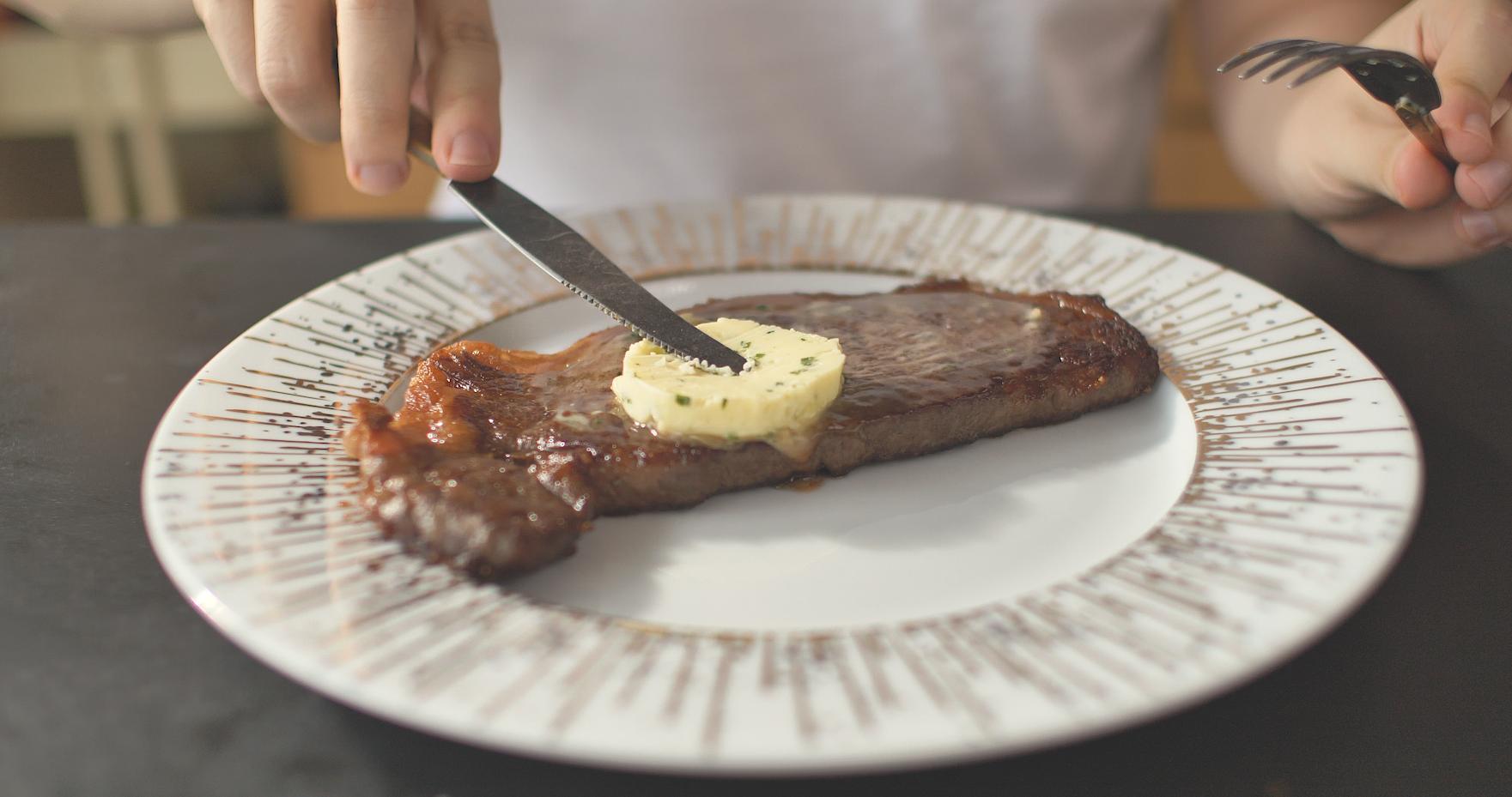 生吃黄油真的好吃吗,生吃黄油是什么体验