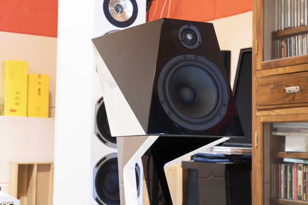 kefls50meta书架式音箱评测,力与美的浪漫结合