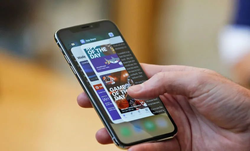 钉子户用户福音，iOS14.8.1正式版更新，无需升级iOS15系统也好用