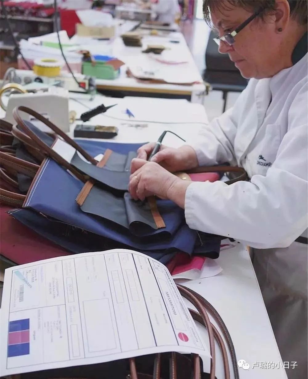 最有权势的德国总理天天背的千元包,这个法国的品牌到底多好用