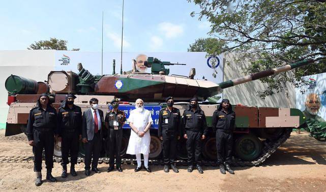 印度向中国推销阿琼坦克是真的吗,印度自己研发的阿琼坦克