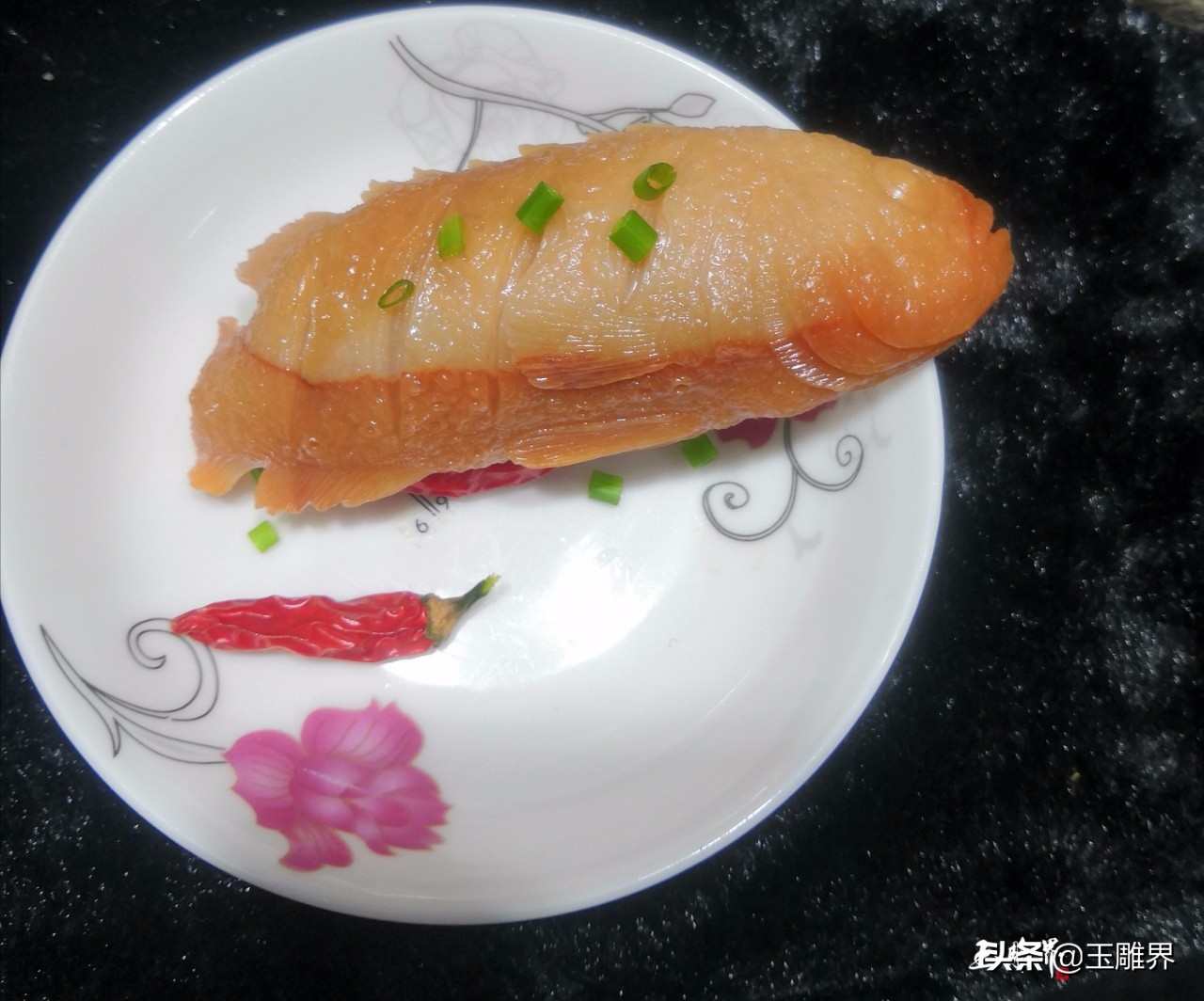 玉雕师掌勺!红黄翡变红烧鱼,口水流了