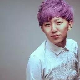 85岁大爷一觉醒来变25岁小伙,大爷变潮男视频