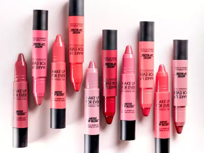 玫红色调的口红推荐,适合夏季的正红色口红