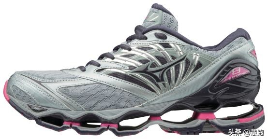 踩屎感到底是什么感觉,踩屎感跑鞋适合快速跑吗