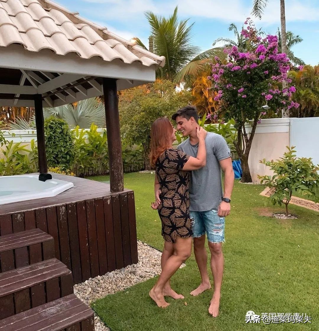 内马尔老妈的对象,内马尔52岁老妈图片