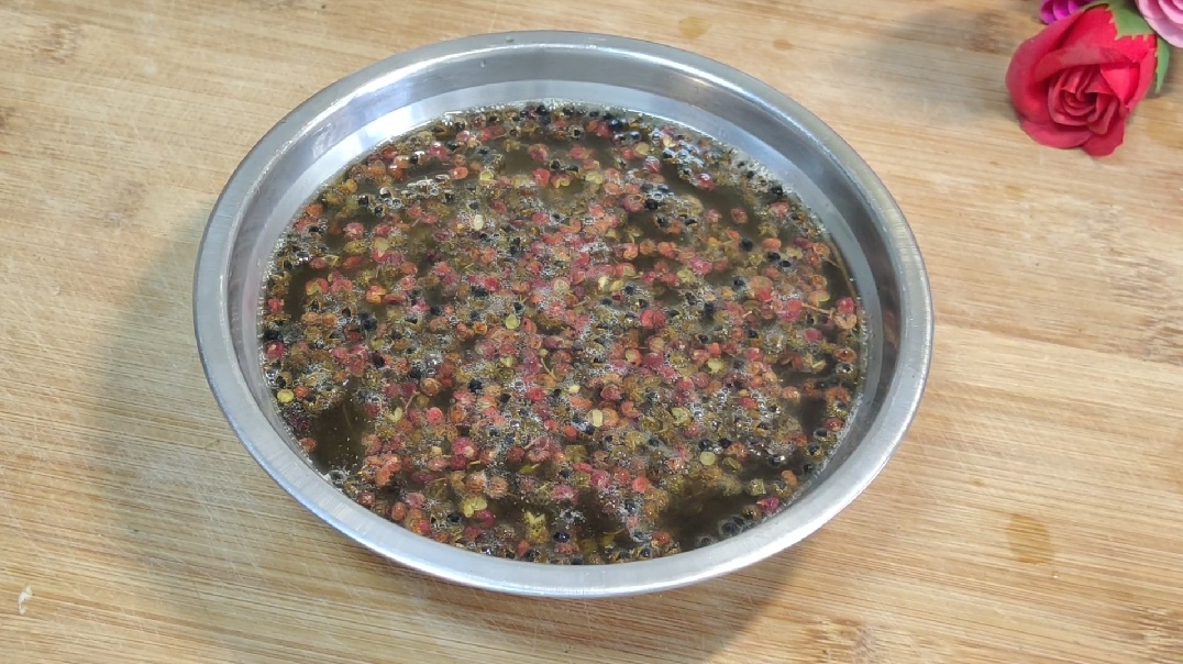 大厨教你制作青花椒油,大厨教你花椒酱的制作方法