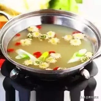 舌尖上的清朝皇宫:慈禧太后对菊花火锅情有独钟