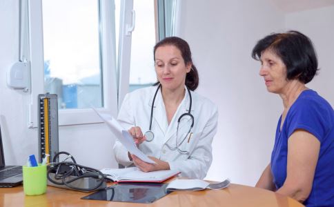 更年期提前了人老得快吗,更年期月经提前了