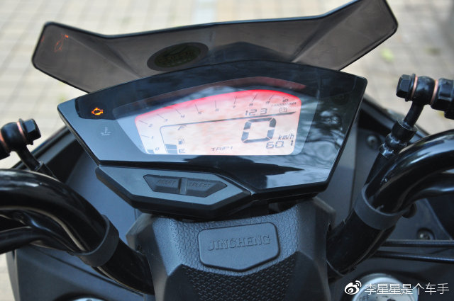 金城草蜢200用的什么发动机,金城草蜢200最新评价油耗怎么样