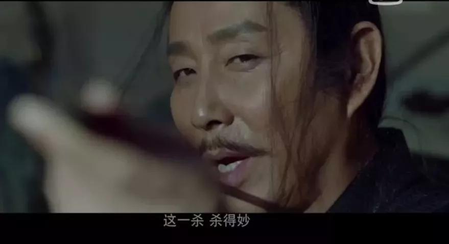 我花200块买了本弱智小说，据说能日入过万