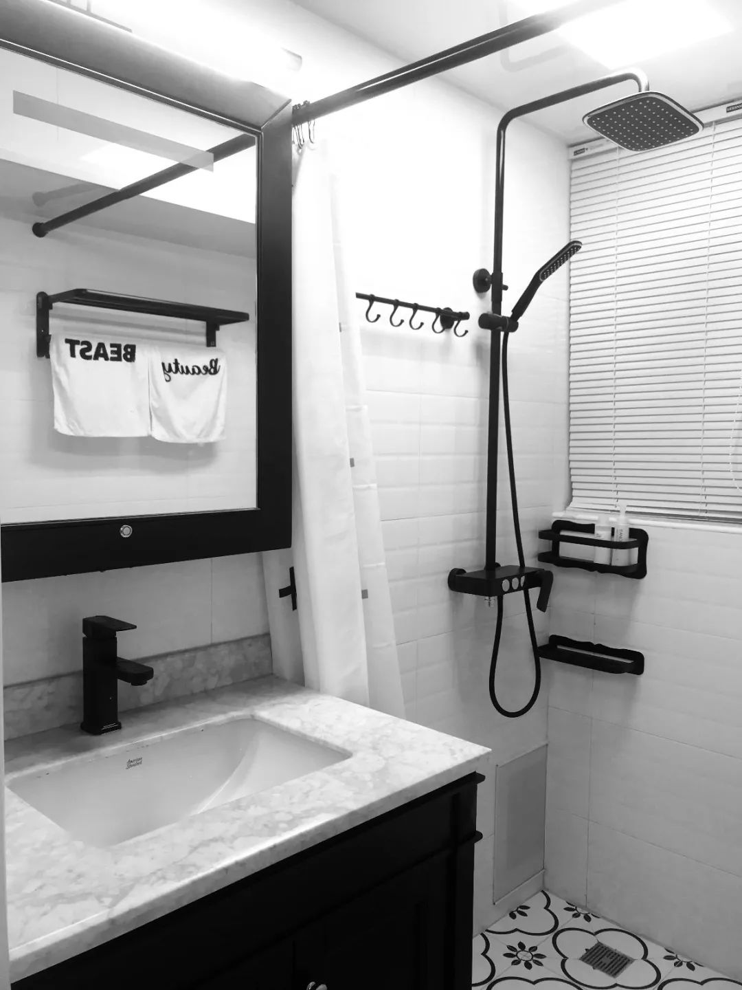 卫生间小毛巾架用哪种,卫生间打孔挂毛巾架会影响防水吗