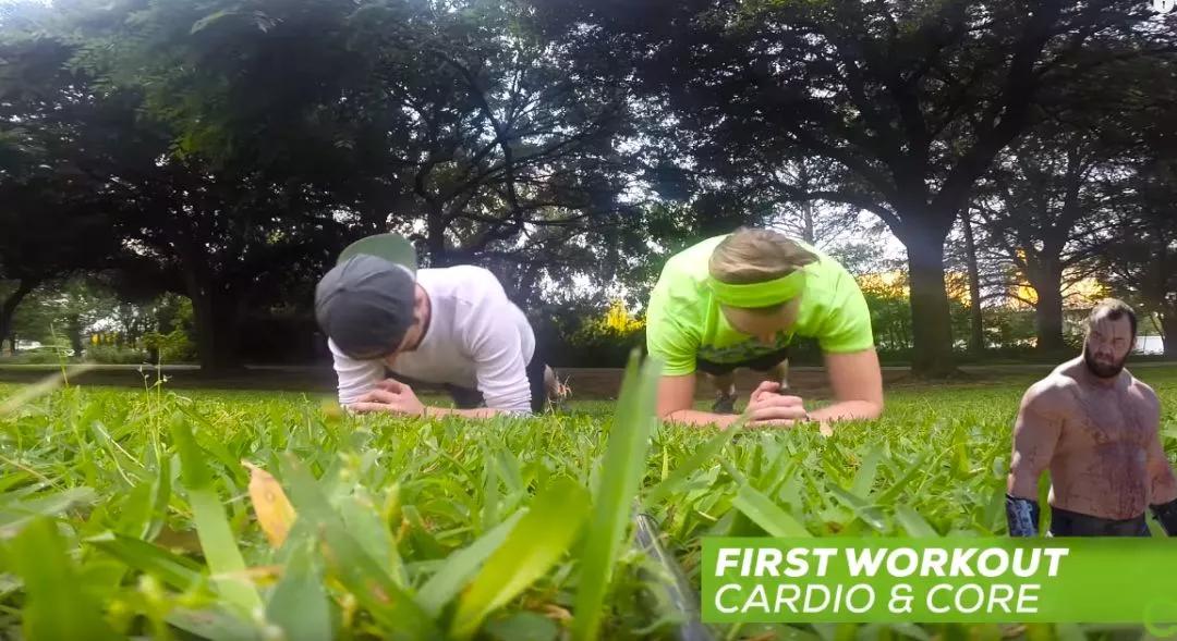 外国小哥模仿魔法师,外国小哥模仿吃东西的动作